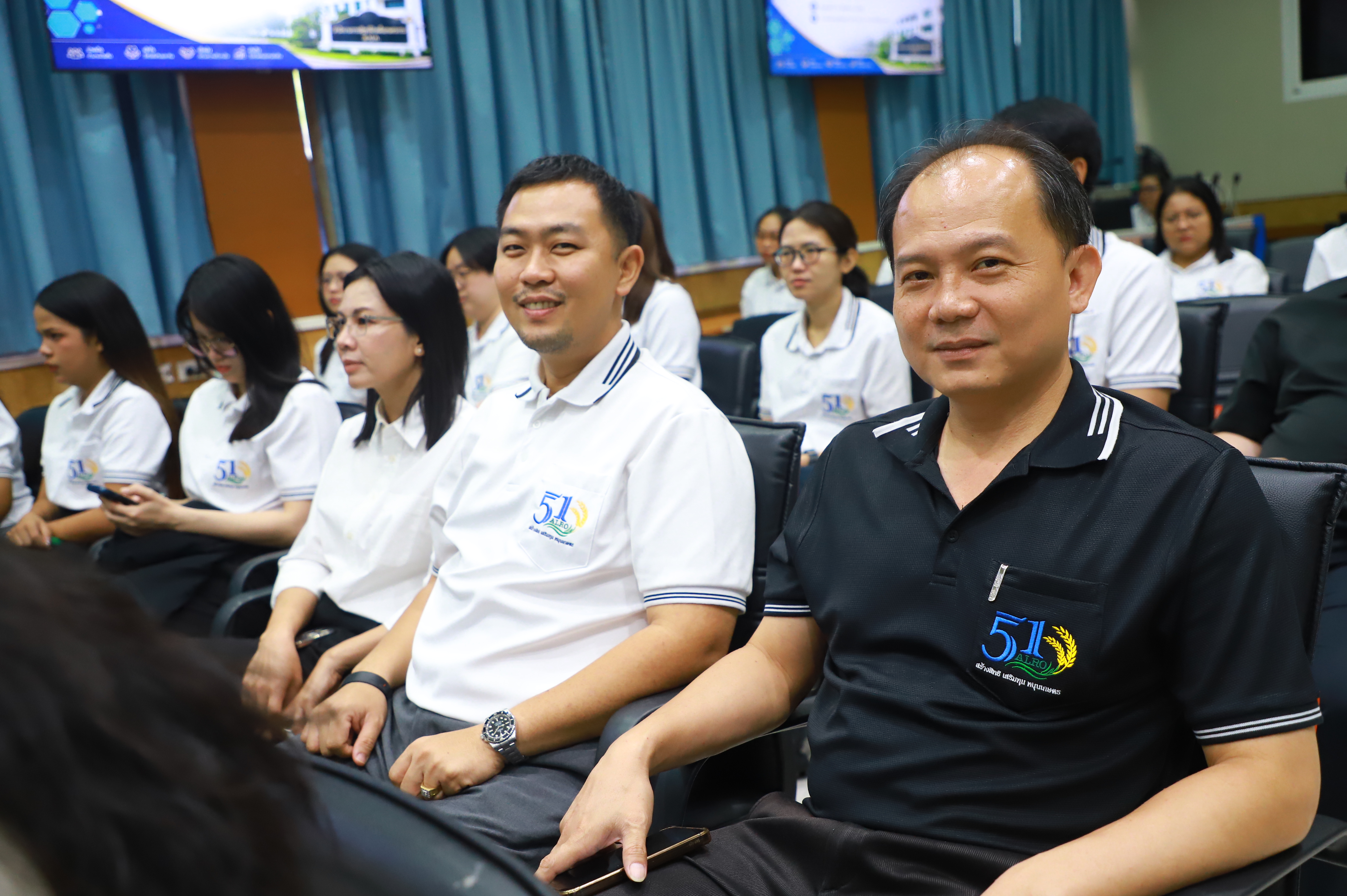 title - สบท. จัดกิจกรรม “เสริมสร้างความสัมพันธ์ในองค์กรและบรรยากาศที่เอื้อต่อการทำงาน” มุ่งเดินหน้าพัฒนาบุคลากร เสริมทัพการทำงานเป็นทีม